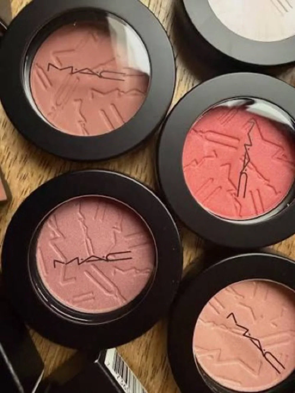 MAC • Skinfinish Colourstruck Blush •Gingerly• Authentic• Full Size • New in Box